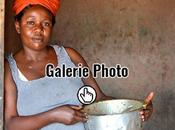 [PHOTOS] Burundi Thérèse, mère veuve ouvert resto parapluie