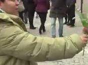 Suède petite fille fleur