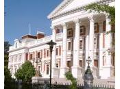 Quand parlementaires fragilisent démocratie