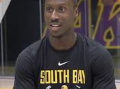 Lakers signent illustre inconnu pour finir saison