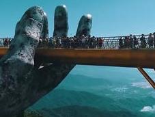 pont impressionnant Vietnam vient juste d’ouvrir semble sorti tout droit Seigneur anneaux
