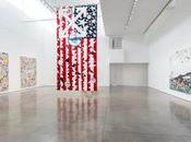 Murakami Virgil Abloh présentent leur exposition “AMERICA TOO” avec t-shirt