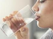 INFECTIONS URINAIRES Boire suffisamment peut aussi contribuer prévenir