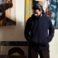 L’artiste Salman Khoshroo coups couteau