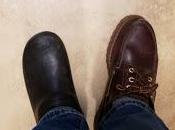 Prendre chaussures quand pressée