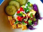 Tofu salsa fraises nouilles