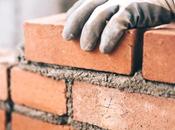 Briques base latérite jeunes Bankim l’école