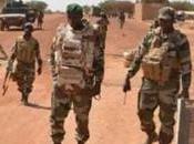 Mali cinq militaires tués dans l’attaque d’un convoi