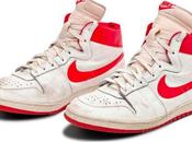paire Nike portée Michael Jordan vendue million dollars