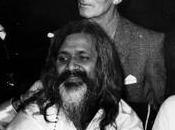 Gourou n’était d’accord avec Maharishi Mahesh Yogi enseigné George Harrison.