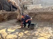 agriculteur découvre superbe mosaïque l'époque byzantine dans verger Gaza