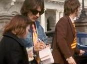 George Harrison s’en pris journaliste voulait autographe regardait travers