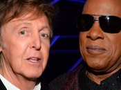 Paul McCartney déclaré qu’il devait être “super précis” avec Stevie Wonder pendant qu’ils faisaient “Ebony Ivory” parce entendait chaque erreur tout simplement musique”.