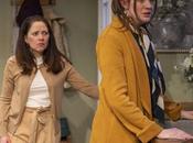 “Motherhouse” Rivendell Theatre portrait frais décalé femmes chagrin Chicago Tribune